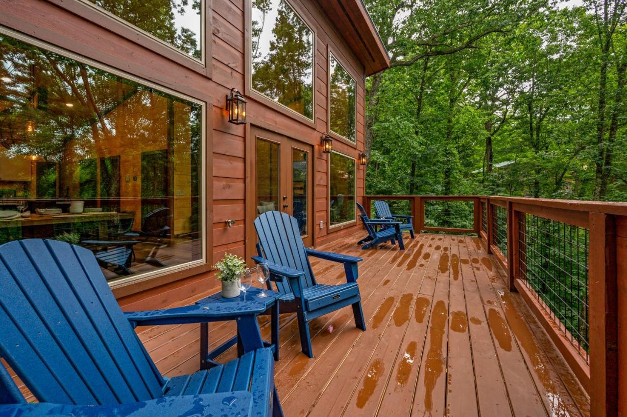 New Cozy Mountain Cabin Hot Tub Near Downtown แกตลิงเบิร์ก ภายนอก รูปภาพ