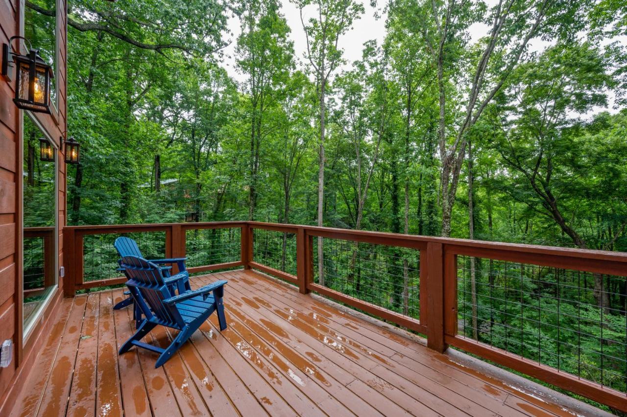 New Cozy Mountain Cabin Hot Tub Near Downtown แกตลิงเบิร์ก ภายนอก รูปภาพ